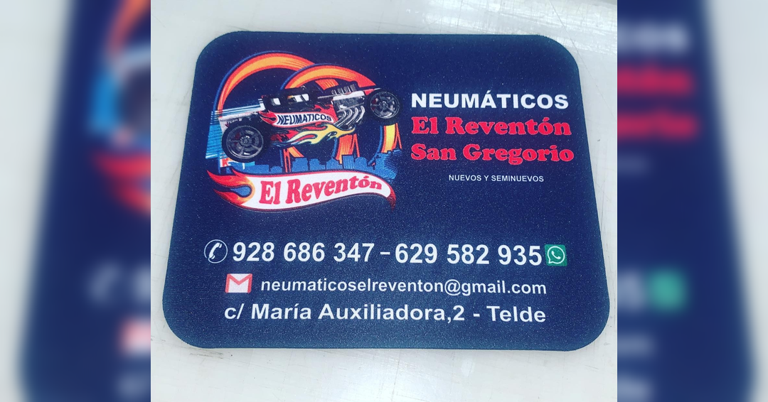 Cristalera realiada para academia de idiomas